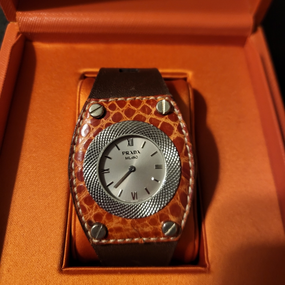 Prada Extremely rare Authentic watch